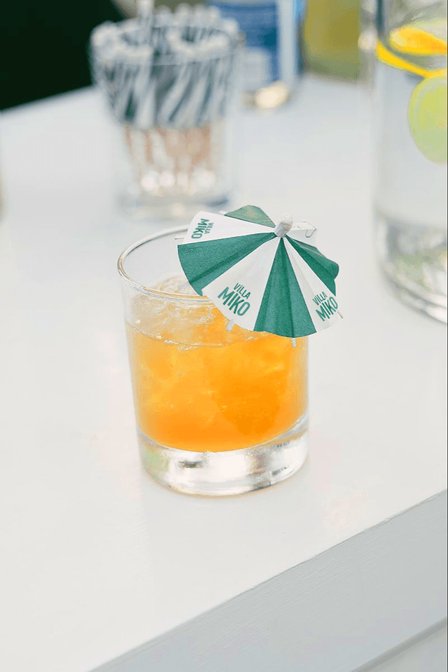 Cocktail avec parasol Villa Miko